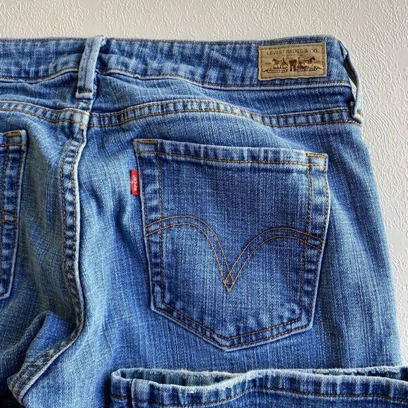 Levi’s 515 Bootcut Jeans Low Rise Medium Wash Women’s Denim - Picture 5 of 12